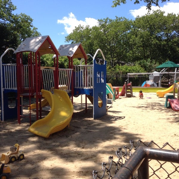 Photos At Sunnyside Gardens Park Sunnyside Queens Ny
