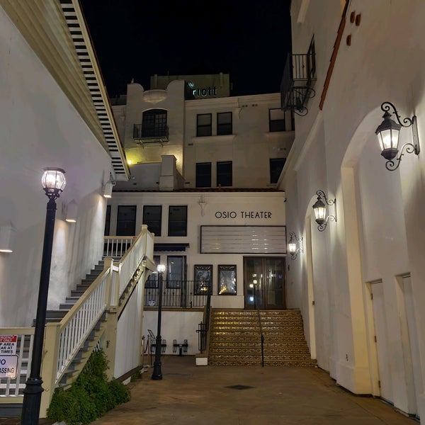 OSIO 6 Cinemas Old Monterey Business District 10 tips