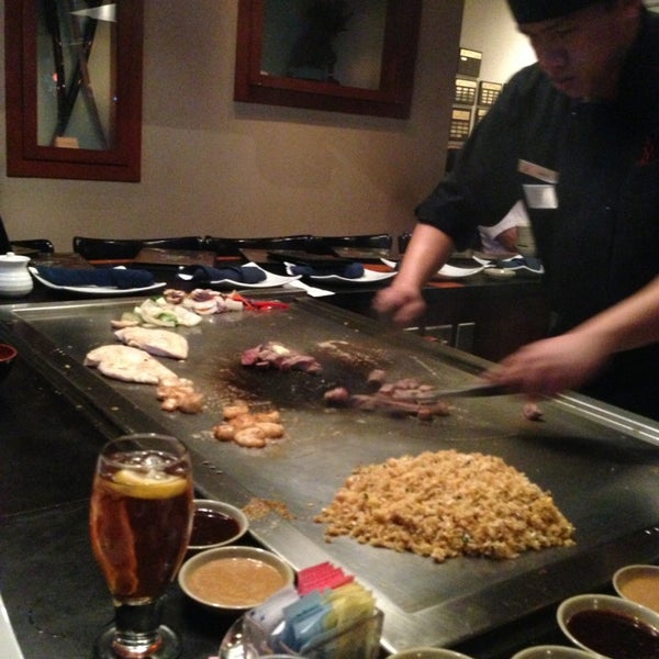 3/17/2013에 Cynthia N.님이 Musashi&#39;s Japanese Steakhouse에서 찍은 사진