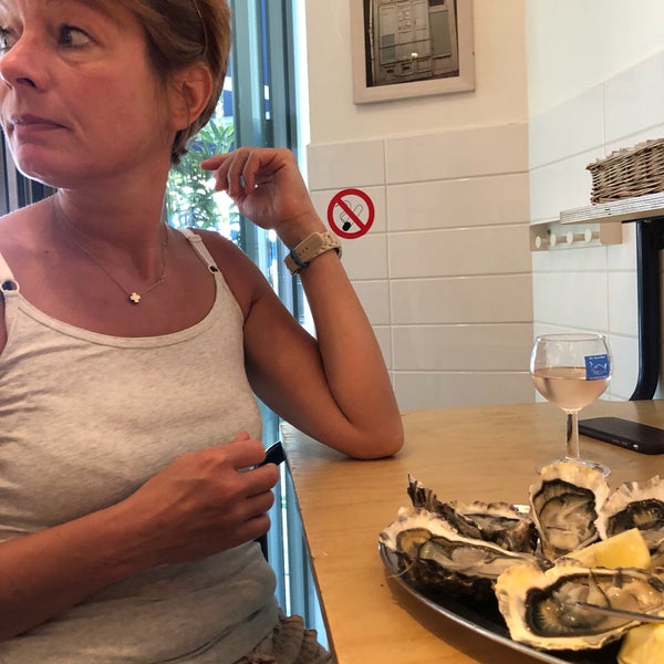 Foto scattata a Oysters &amp; Smørrebrød da Thomas L. il 8/24/2019