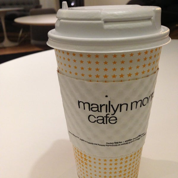 Das Foto wurde bei Marilyn Monroe Cafe von David S. am 1/8/2013 aufgenommen