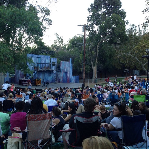 8/17/2014 tarihinde Sal H.ziyaretçi tarafından Griffith Park Free Shakespeare Festival'de çekilen fotoğraf