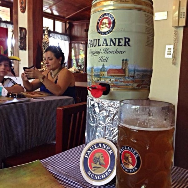 7/13/2014 tarihinde Arte C.ziyaretçi tarafından Arte Cerveza - Beer Store'de çekilen fotoğraf