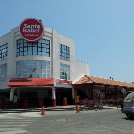 Santa Isabel Grocery Store