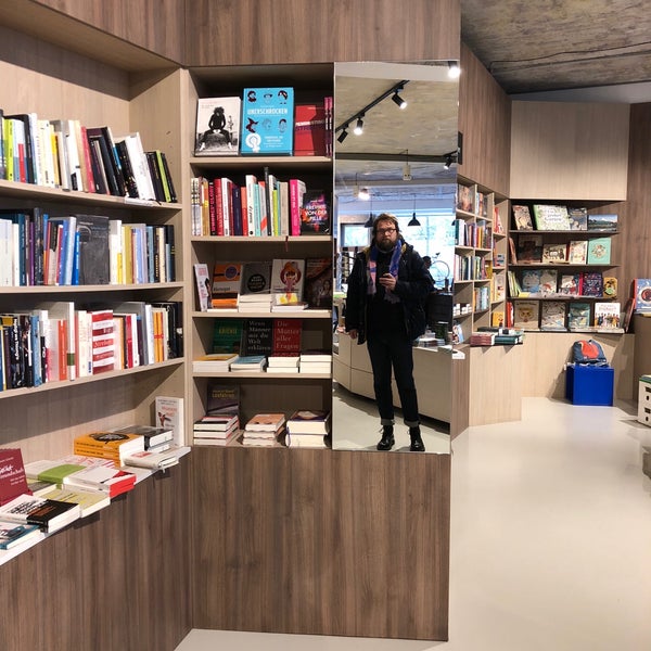 Das Foto wurde bei ocelot, not just another bookstore von bosch am 3/29/2018 aufgenommen