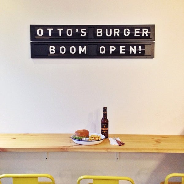 Great burgers. Best one in Hamburg! Decent selection of craft beer. Love it! (If this tiny spot is too packed, try the Otto's at Grindelhof 33.)