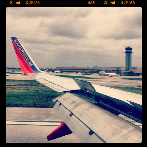 Photo taken at Chicago Midway International Airport (MDW) by Stephen I. on 4/19/2013
