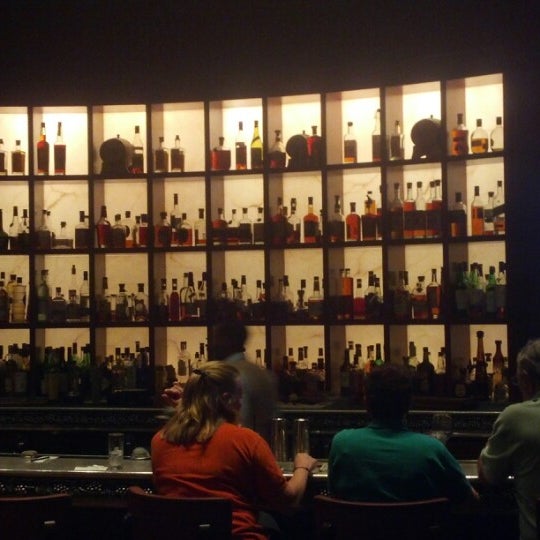 9/16/2012 tarihinde Chad M.ziyaretçi tarafından Bourbon Bar'de çekilen fotoğraf