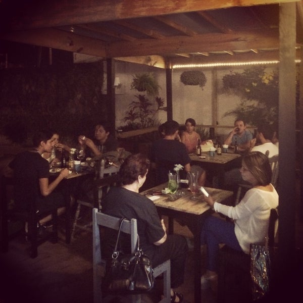 10/18/2014 tarihinde Mayin M.ziyaretçi tarafından La Infanta Cafe'de çekilen fotoğraf