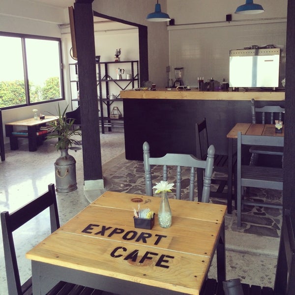 7/28/2014 tarihinde Mayin M.ziyaretçi tarafından La Infanta Cafe'de çekilen fotoğraf