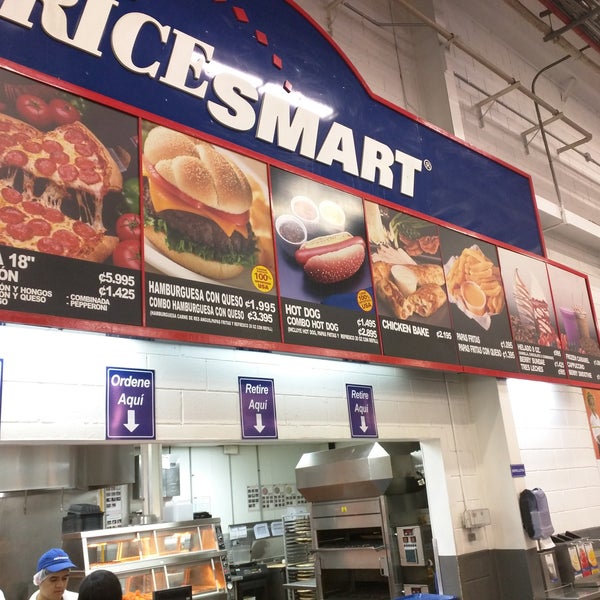 Food Court de PriceSmart 150 metros al este de Multiplaza, costado