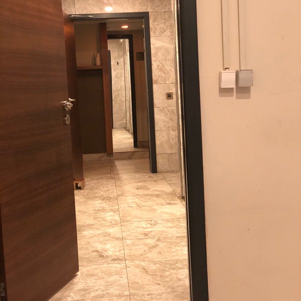 Foto diambil di Mard-Inn Hotel oleh 💥HakaN ŞeN💥 pada 1/23/2018