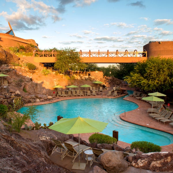 5/27/2015 tarihinde Phoenix Marriott Resort Tempe at The Buttesziyaretçi tarafından Phoenix Marriott Resort Tempe at The Buttes'de çekilen fotoğraf