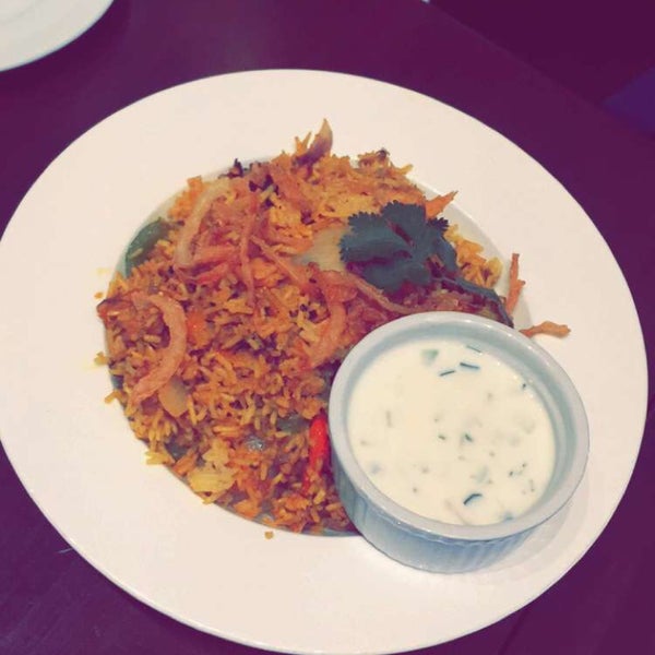 Снимок сделан в Moksha Indian Cuisine of Bellevue пользователем Ni💋 12/29/2015