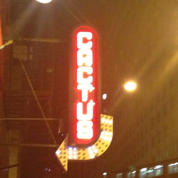 5/19/2013にSteve B.がCactus Bar &amp; Grillで撮った写真