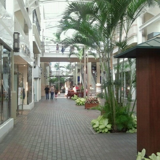 Easily one of the biggest malls in Maui.