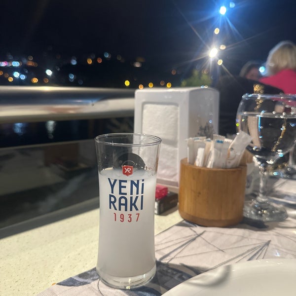Photo taken at Batıpark Karadeniz Balık Restaurant by Hasan T. on 8/12/2023