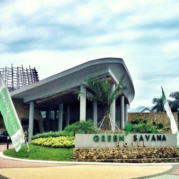 Das Foto wurde bei Hotel NEO+ Green Savana Sentul City von Grace S. am 6/13/2013 aufgenommen