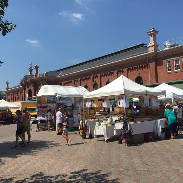 6/14/2015 tarihinde Jerry B.ziyaretçi tarafından The Flea Market at Eastern Market'de çekilen fotoğraf