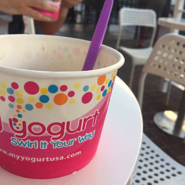 Foto tirada no(a) My Yogurt por Jerry B. em 6/8/2015