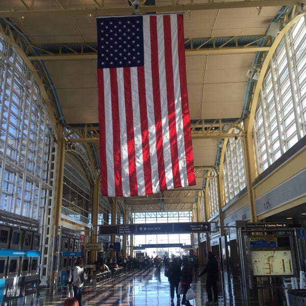 Photo taken at Ronald Reagan Washington National Airport (DCA) by Jerry B. on 3/22/2016