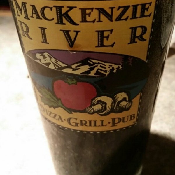 1/4/2015에 David W.님이 MacKenzie River Pizza, Grill &amp; Pub에서 찍은 사진