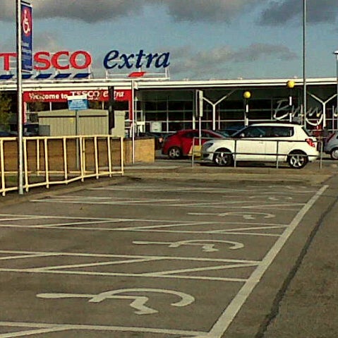 Tesco Extra Jubilee Way South