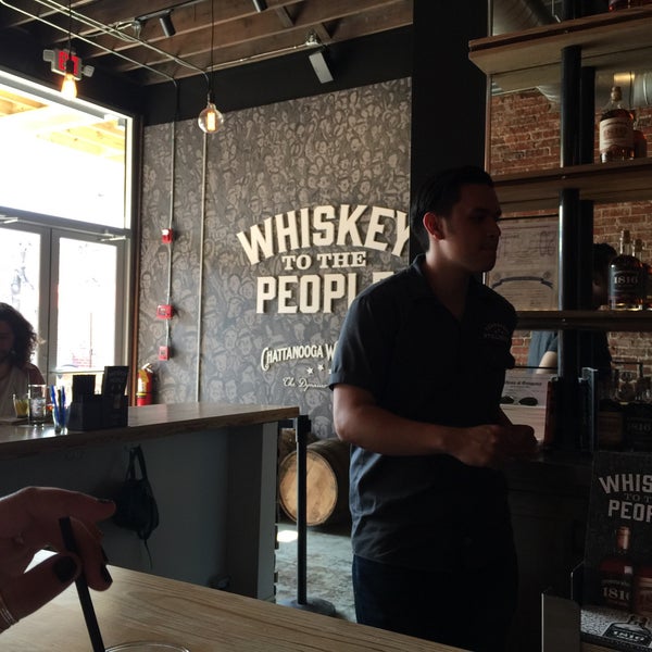Foto tomada en Chattanooga Whiskey Experimental Distillery  por Dan L. el 6/6/2015