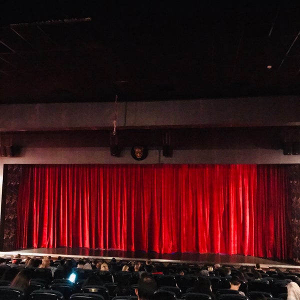 10/25/2020 tarihinde İlknur V.ziyaretçi tarafından Sahne Tozu Tiyatrosu Haldun DORMEN Sahnesi'de çekilen fotoğraf