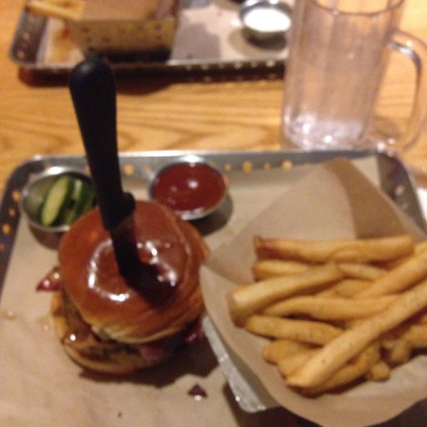 Photo taken at Chili&#39;s Grill &amp; Bar by Sean F. on 1/13/2018