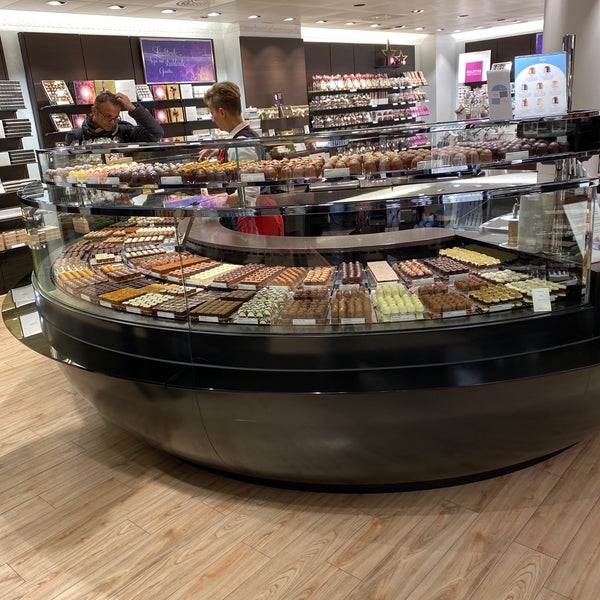 Läderach Chocolate Shop in Basel