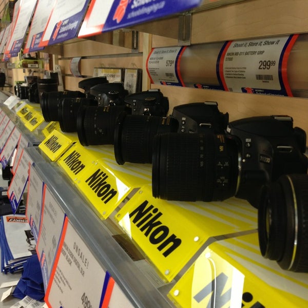 Henry's 573 King St N