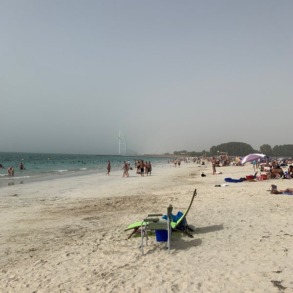 Пляж аль суфух. Пляж Sufouh Beach. Пляж Аль Суфух закат.
