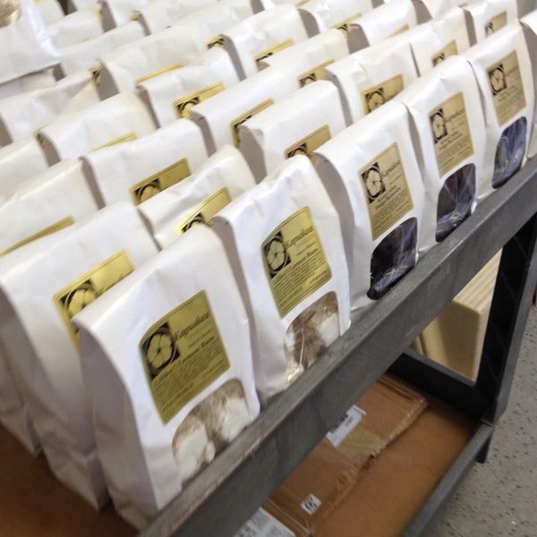 Kapuakea Products Bakery in Ala Moana Kakaako