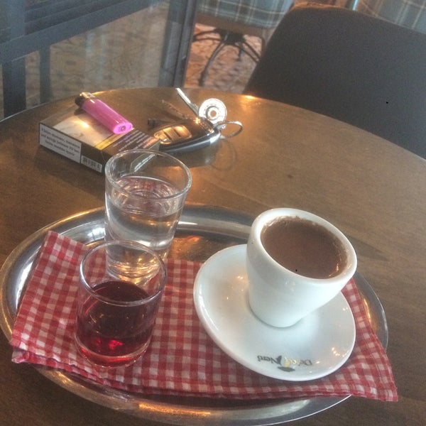 Foto tirada no(a) Caffé Dolce Nero por Erden em 9/20/2020