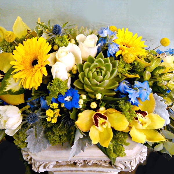 Dietch's Florist Flower Store in Fair Lawn