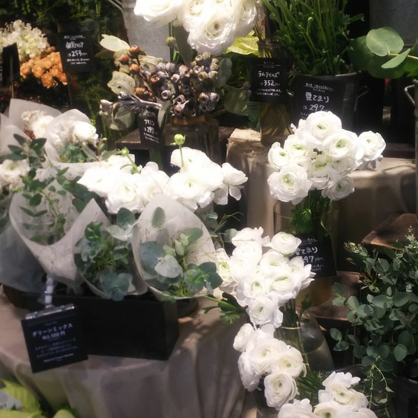 青山フラワーマーケット Flower Shop In 天王寺区 青山フラワーマーケット Flower Shop In 天王寺区