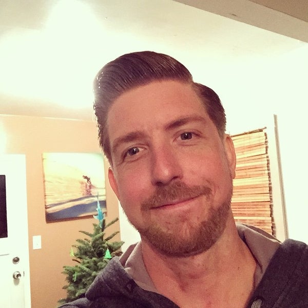 Knuckleheads Barber Shop Salon / in Oceanside