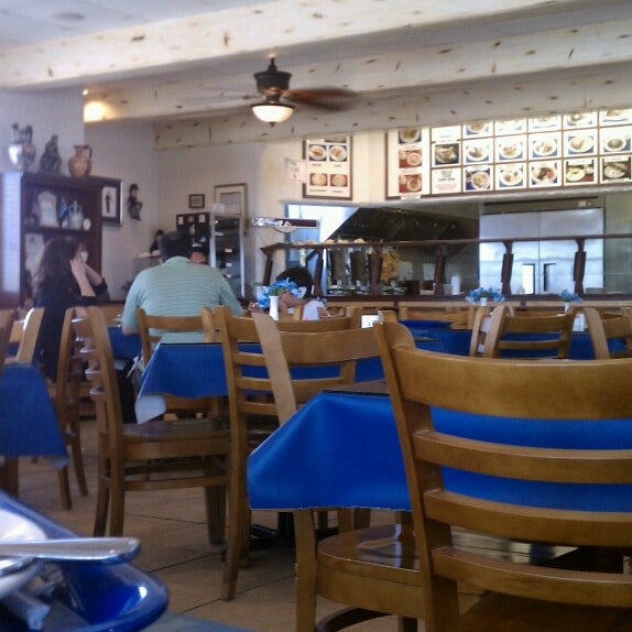 4/20/2013 tarihinde Robert E.ziyaretçi tarafından Plaka Greek Cafe'de çekilen fotoğraf