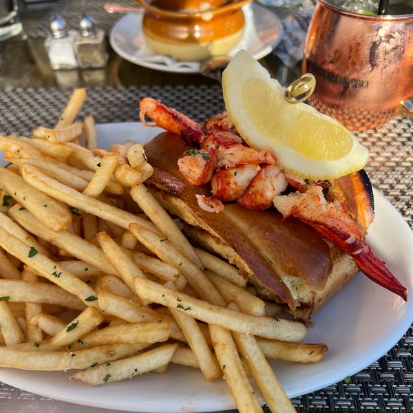 Martha's Vineyard Chowder Company Seafood Restaurant