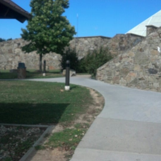 9/15/2012にStephanie C.がWest Virginia Tourist Information Centerで撮った写真