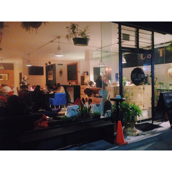 5/30/2015 tarihinde Café &amp; Tocinoziyaretçi tarafından Café &amp; Tocino'de çekilen fotoğraf