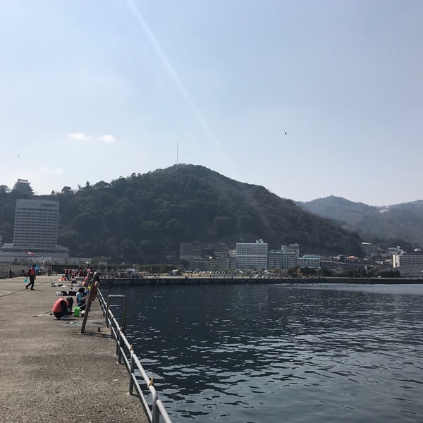 Photos At 熱海港海釣り施設 和田浜南町1694 32