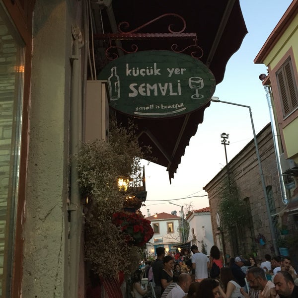 Photo taken at Küçük Yer SEM∀Lİ by Cenk Yücel B. on 7/7/2016