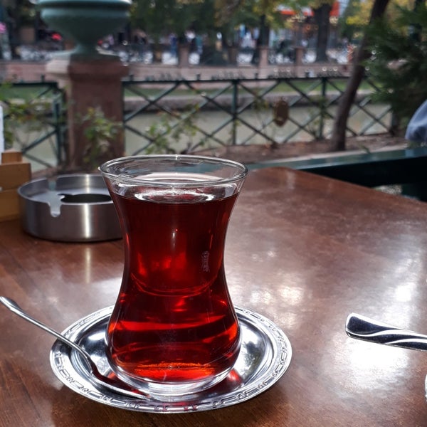 Photo taken at Adımlar Kitap &amp; Kafe by Ilknur Ü. on 9/25/2019