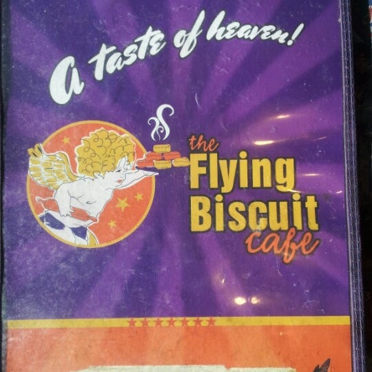 Das Foto wurde bei The Flying Biscuit Cafe von Cosmic 2. am 11/8/2012 aufgenommen