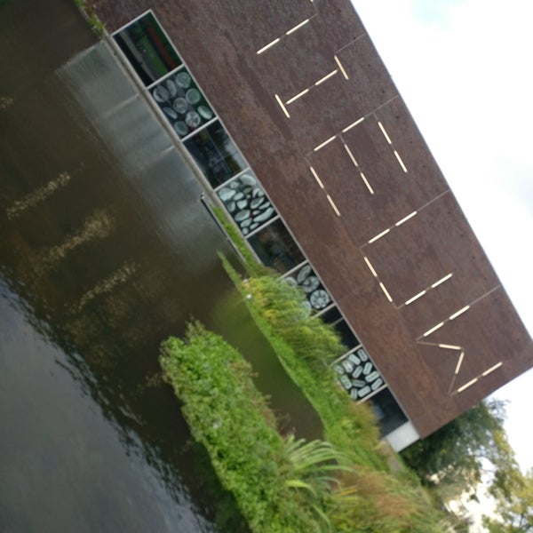 Photo taken at Het Nieuwe Instituut by Félien L. on 10/13/2017