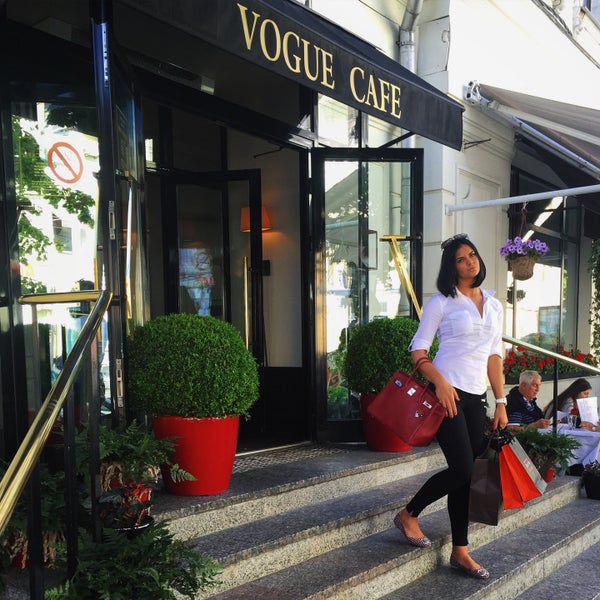 Foto scattata a Vogue Café da Alexa S. il 6/6/2015