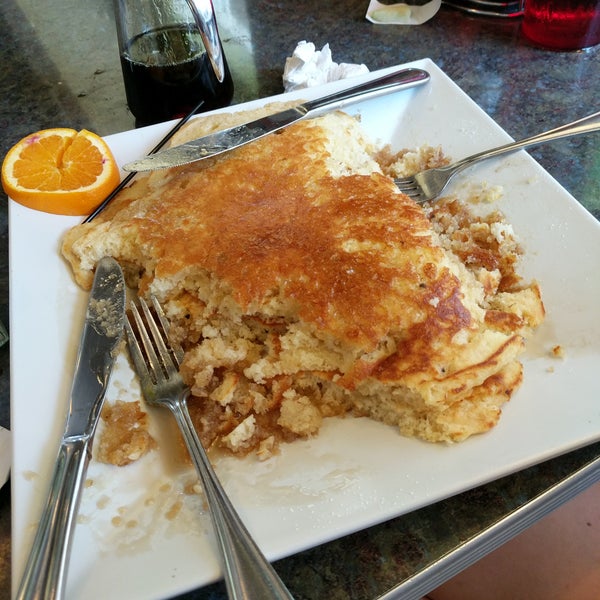 THE PANCAKES ARE HUGE. me and my girlfriend couldn't finish an entire order of the behemoth.