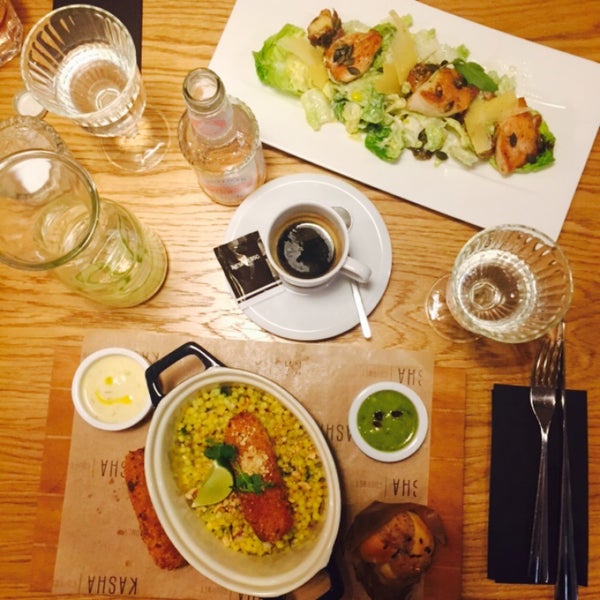 รูปภาพถ่ายที่ KASHA|Gourmet โดย Laura V. เมื่อ 10/27/2015